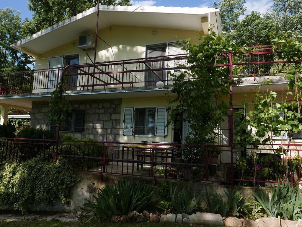 Apartments Cvitini Dvori Garjak Vrlika Eksteriør billede